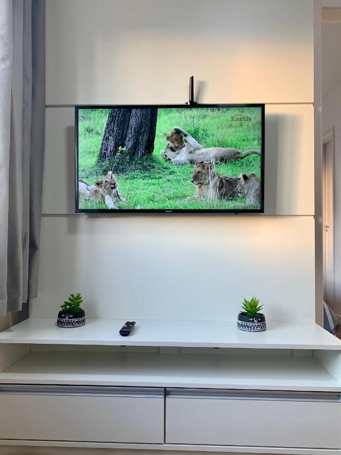 707- Apartamento Encantador, Amplo E Decorado, Quarto, Sala, Cozinha, Mobiliario Moderno, Cozinha Completa Com Utensilios , Excelente Vista Da Cidade E Localizacao Privelegiada No Bairro Bigorrilho Curitiba Luaran gambar
