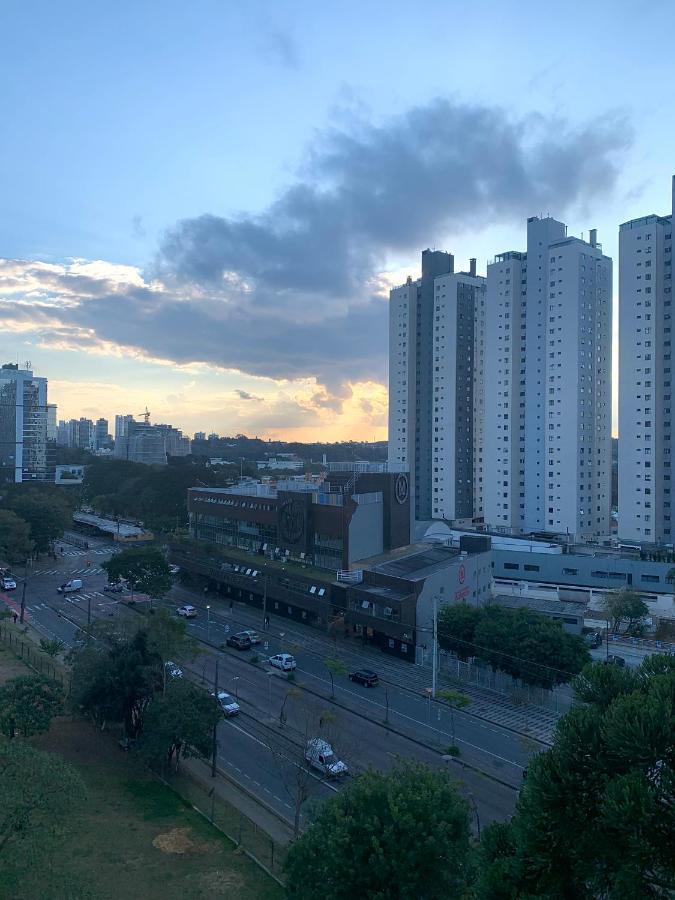 707- Apartamento Encantador, Amplo E Decorado, Quarto, Sala, Cozinha, Mobiliario Moderno, Cozinha Completa Com Utensilios , Excelente Vista Da Cidade E Localizacao Privelegiada No Bairro Bigorrilho Curitiba Luaran gambar